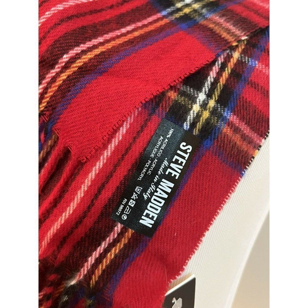 NWT Steve Madden Mid Weight Red Plaid Muffler Scarf - Picture 5 of 6